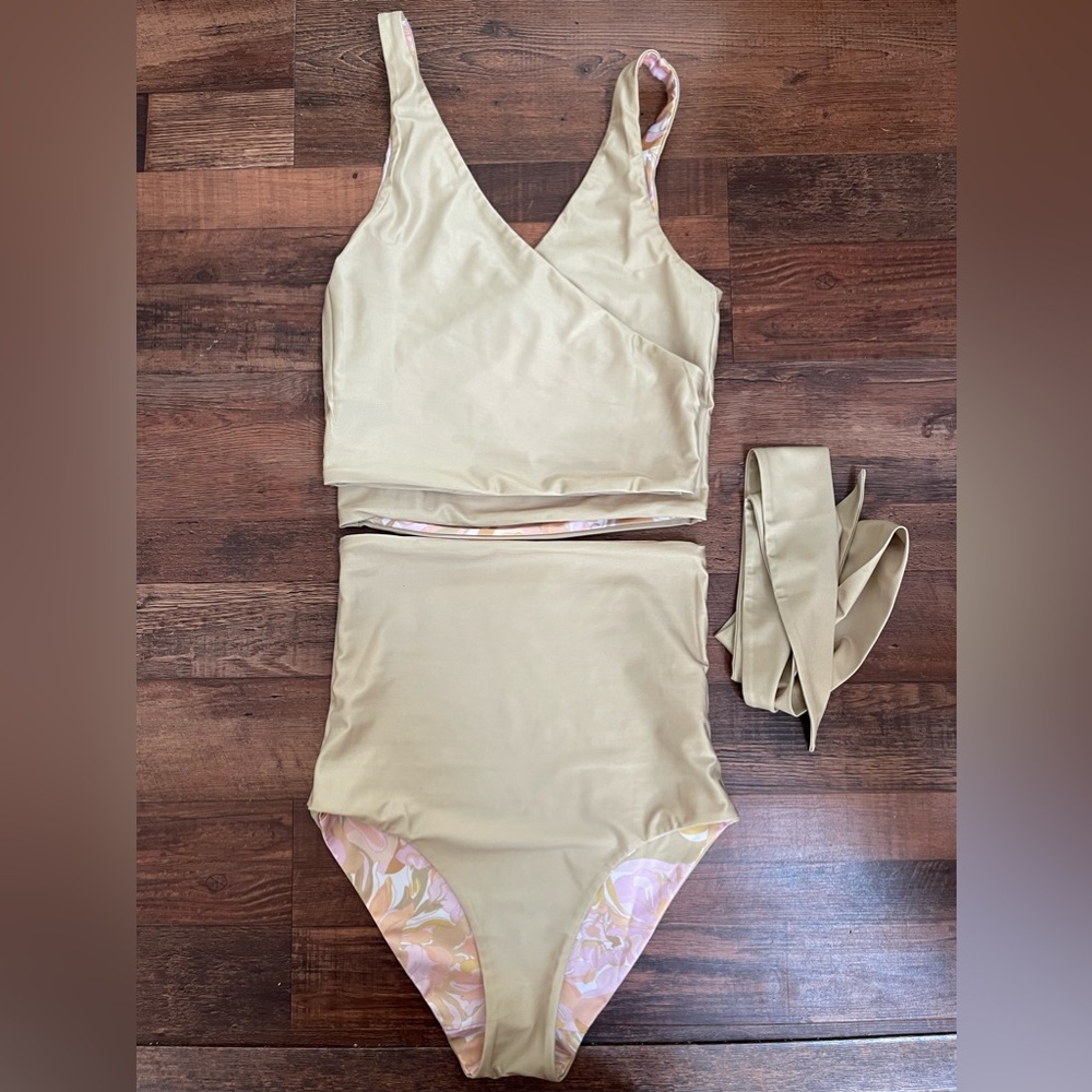 Baiia Bermuda/pear reversible bikini AU8/US4